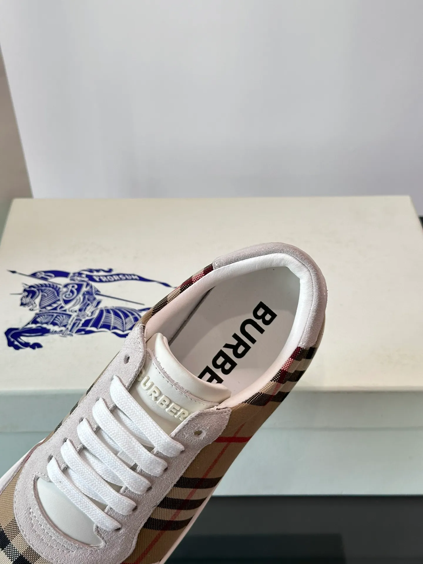 Men's shoes 💰p380 "Burberr＊" men's classic low-top sneakers, reinterpreted with Vintage retro plaid cotton and cowhide materials, decorated with a new brand logo. First-layer sheepskin lining, embossed Burberry lettering logo on the heel, T men's shoes 💰pU original outsole! Size: 38-44 (38.45 customized)